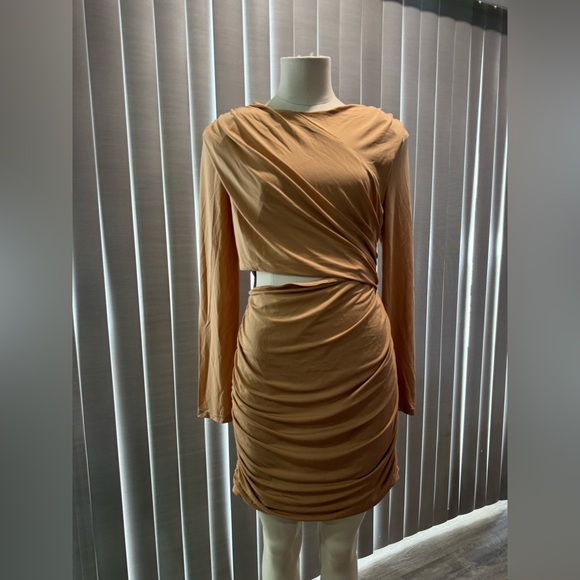 🌸BOUTIQUE abito cutted dress ✨ - Picture 8 of 15